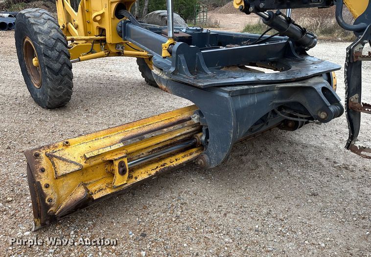 image for item EN5833 2008 John Deere 770D motor grader