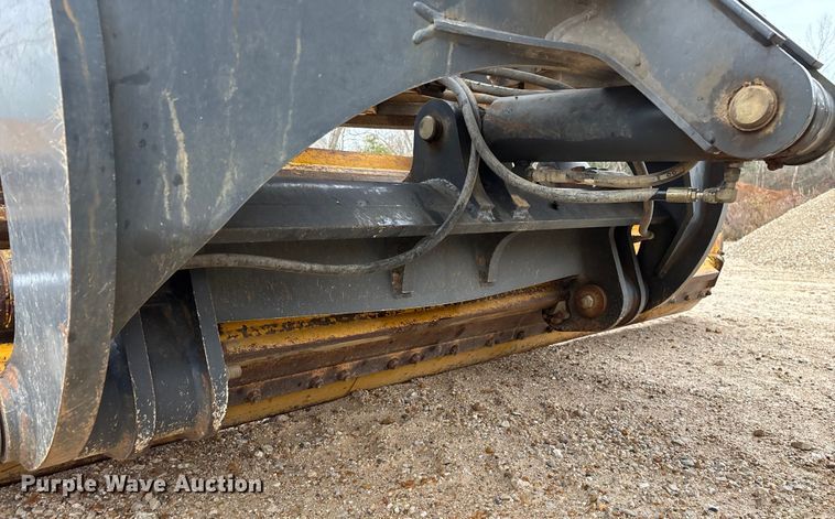 image for item EN5833 2008 John Deere 770D motor grader