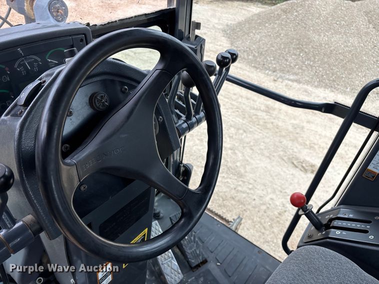 image for item EN5833 2008 John Deere 770D motor grader