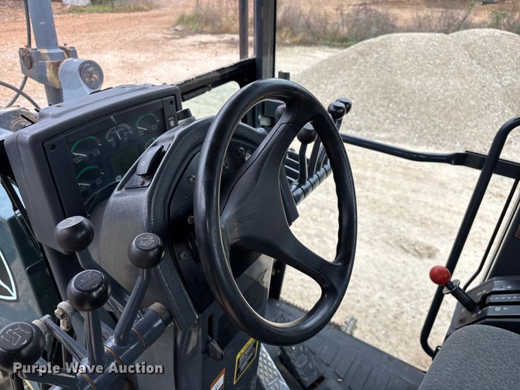 image for item EN5833 2008 John Deere 770D motor grader