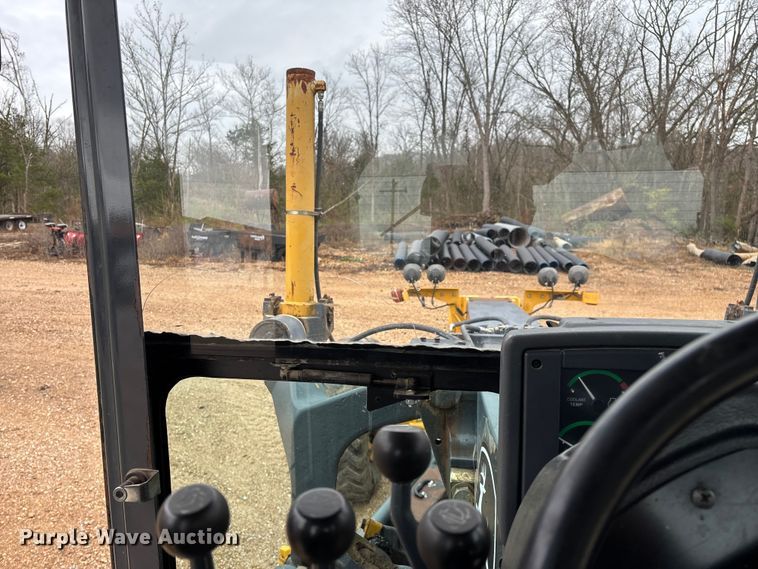 image for item EN5833 2008 John Deere 770D motor grader