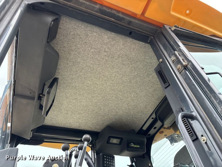 image for item EN5833 2008 John Deere 770D motor grader