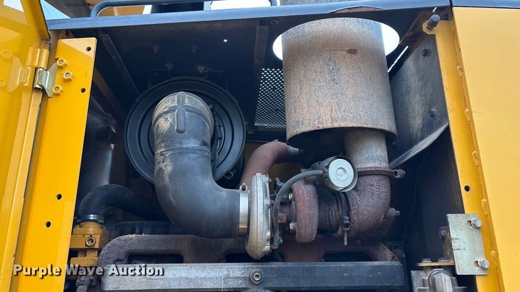 image for item EN5833 2008 John Deere 770D motor grader