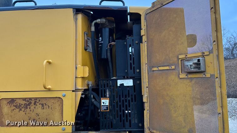 image for item EN5833 2008 John Deere 770D motor grader