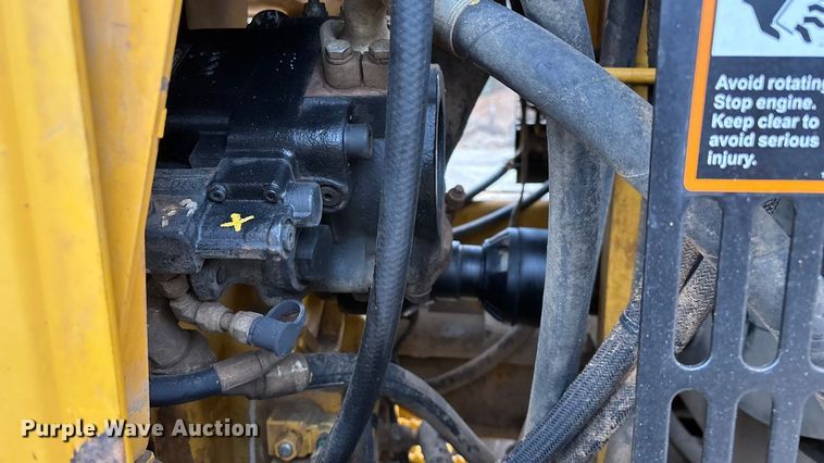 image for item EN5833 2008 John Deere 770D motor grader