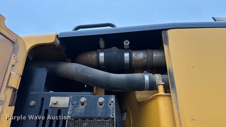 image for item EN5833 2008 John Deere 770D motor grader