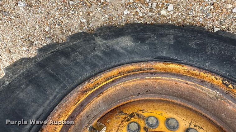 image for item EN5833 2008 John Deere 770D motor grader