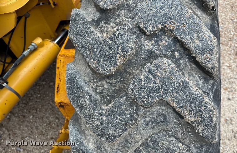 image for item EN5833 2008 John Deere 770D motor grader