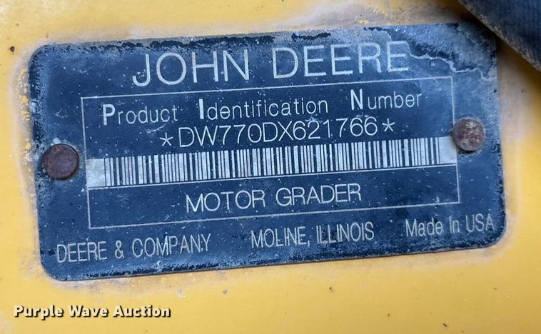 image for item EN5833 2008 John Deere 770D motor grader