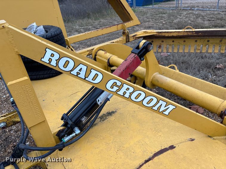 image for item EN5837 Road Groom road groomer moldboard