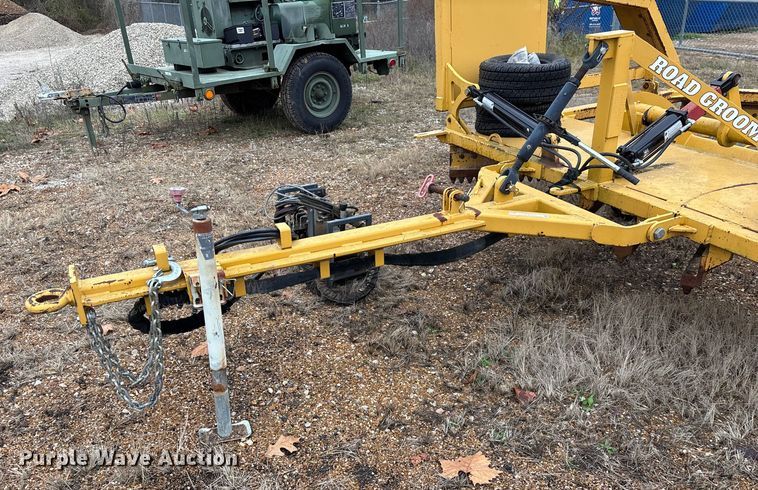 image for item EN5837 Road Groom road groomer moldboard