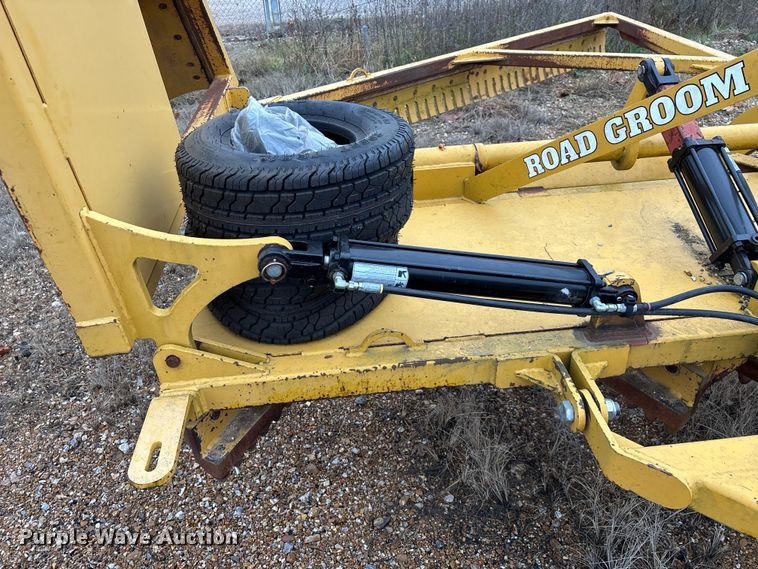 image for item EN5837 Road Groom road groomer moldboard