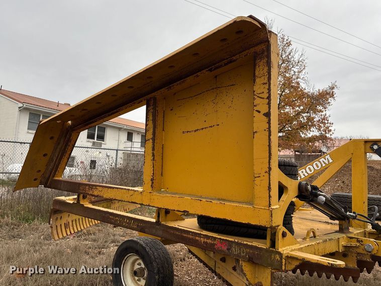 image for item EN5837 Road Groom road groomer moldboard