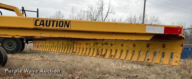 image for item EN5837 Road Groom road groomer moldboard