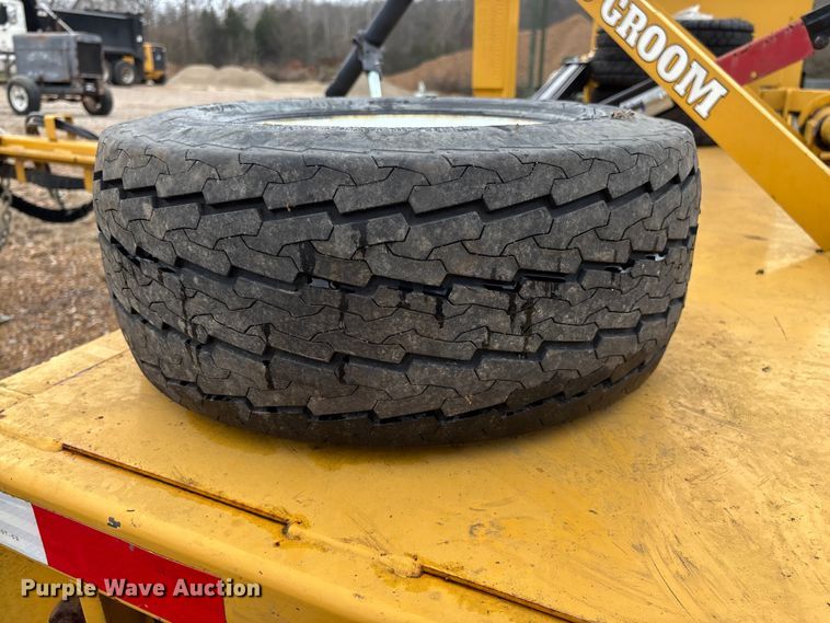 image for item EN5837 Road Groom road groomer moldboard