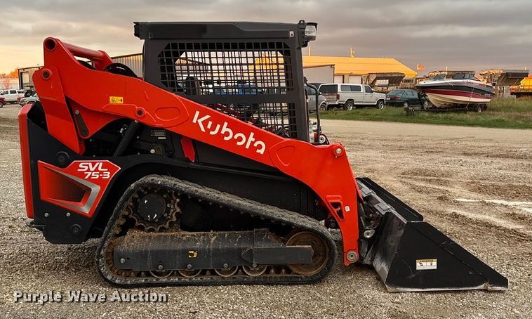 MINI CARGADOR SOBRE ORUGAS 2024 KUBOTA SVL753