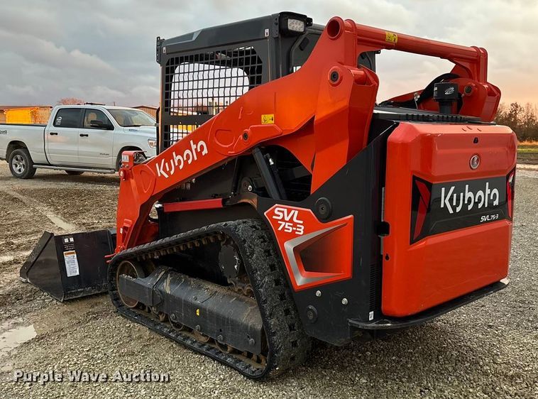 image for item EN5838 2024 Kubota SVL75-3 tracked skid steer loader