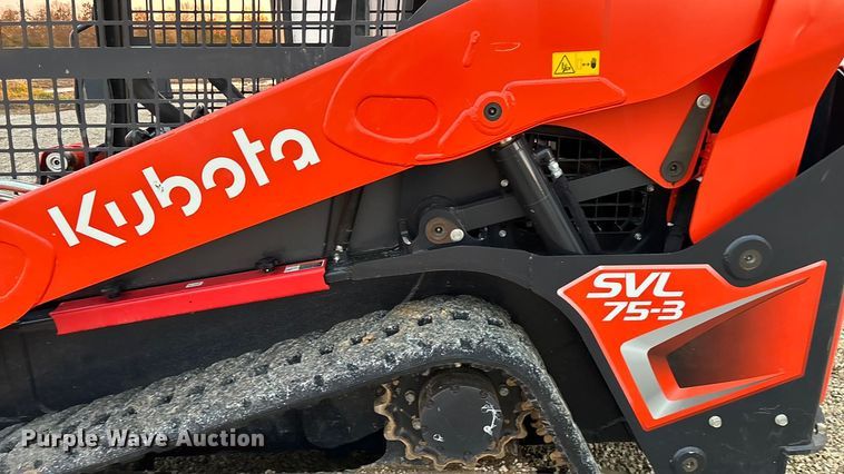image for item EN5838 2024 Kubota SVL75-3 tracked skid steer loader