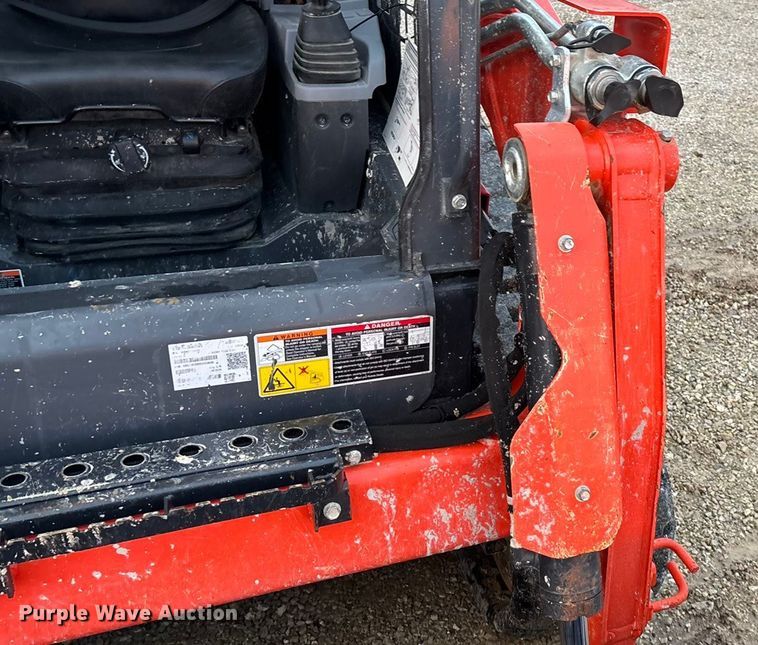 image for item EN5838 2024 Kubota SVL75-3 tracked skid steer loader