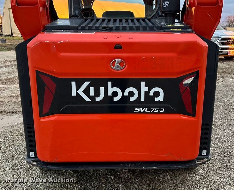 image for item EN5838 2024 Kubota SVL75-3 tracked skid steer loader