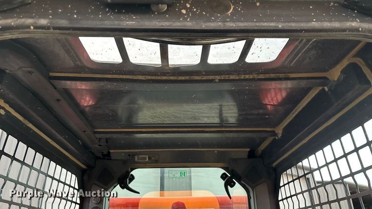 image for item EN5838 2024 Kubota SVL75-3 tracked skid steer loader