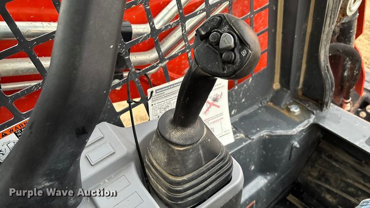 image for item EN5838 2024 Kubota SVL75-3 tracked skid steer loader