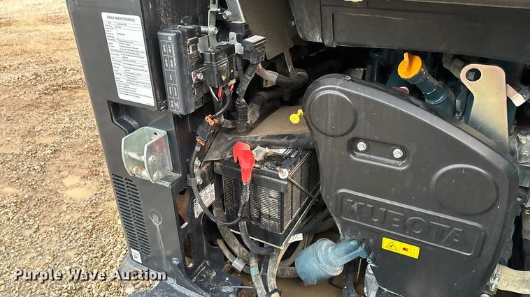 image for item EN5838 2024 Kubota SVL75-3 tracked skid steer loader