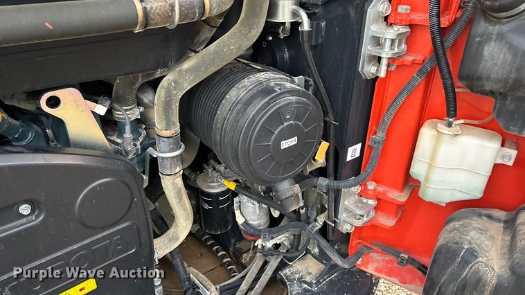 image for item EN5838 2024 Kubota SVL75-3 tracked skid steer loader