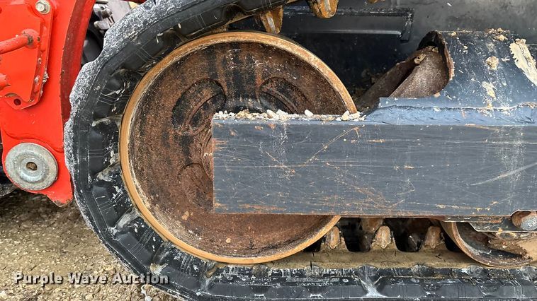 image for item EN5838 2024 Kubota SVL75-3 tracked skid steer loader