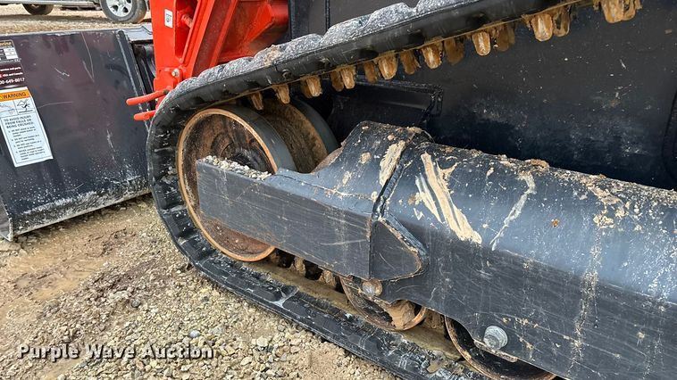 image for item EN5838 2024 Kubota SVL75-3 tracked skid steer loader