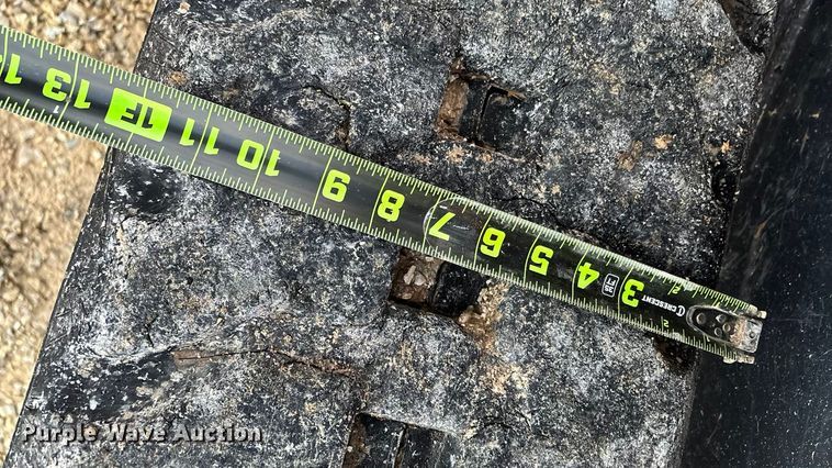 image for item EN5838 2024 Kubota SVL75-3 tracked skid steer loader