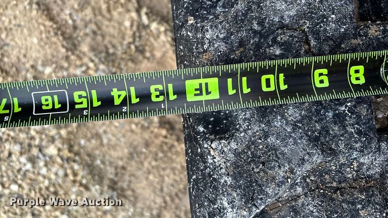 image for item EN5838 2024 Kubota SVL75-3 tracked skid steer loader