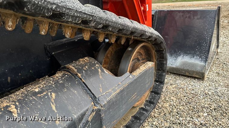 image for item EN5838 2024 Kubota SVL75-3 tracked skid steer loader