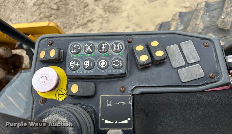 image for item EN5844 2015 Caterpillar CP54B single drum roller