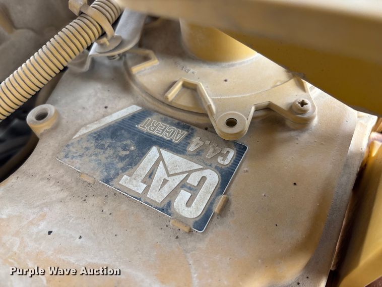 image for item EN5844 2015 Caterpillar CP54B single drum roller