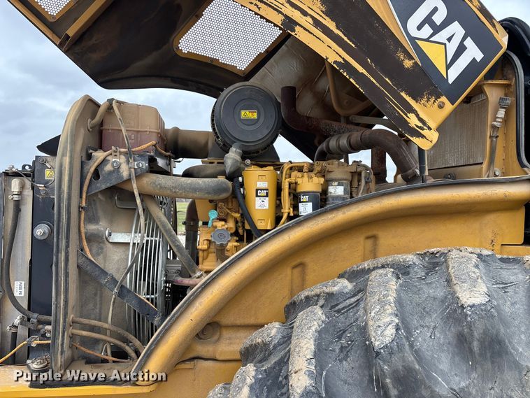 image for item EN5844 2015 Caterpillar CP54B single drum roller