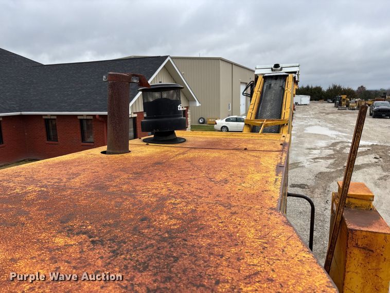 image for item EN5851 Gomaco 9000 trimmer