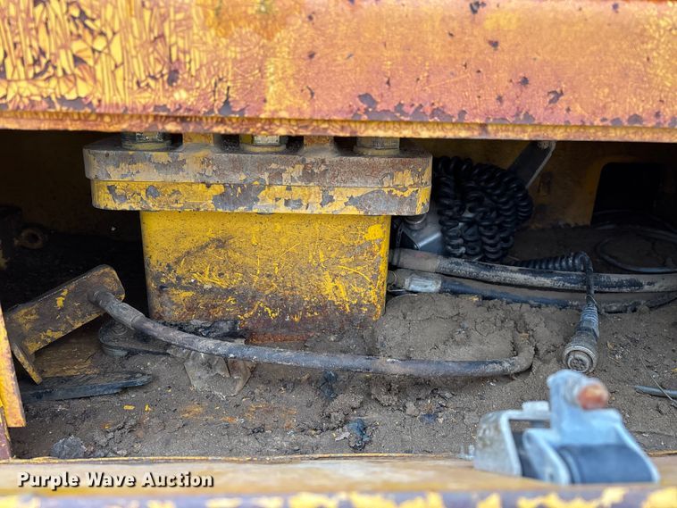 image for item EN5851 Gomaco 9000 trimmer