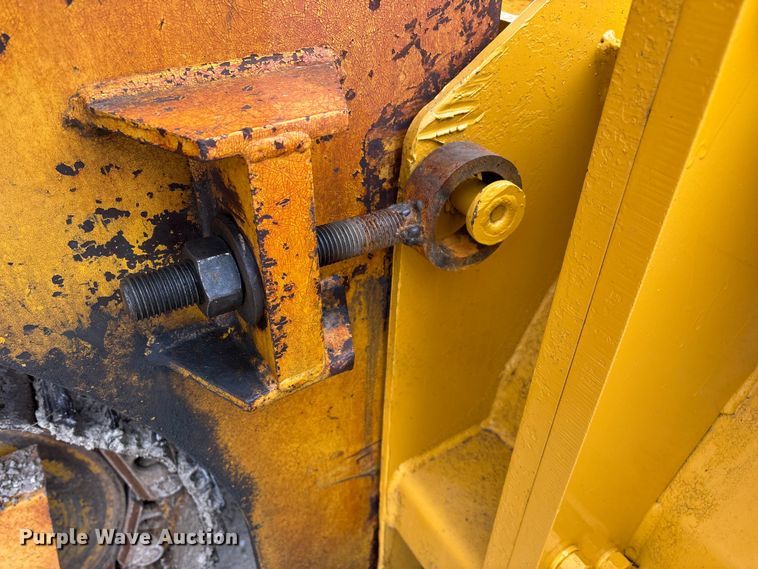 image for item EN5851 Gomaco 9000 trimmer