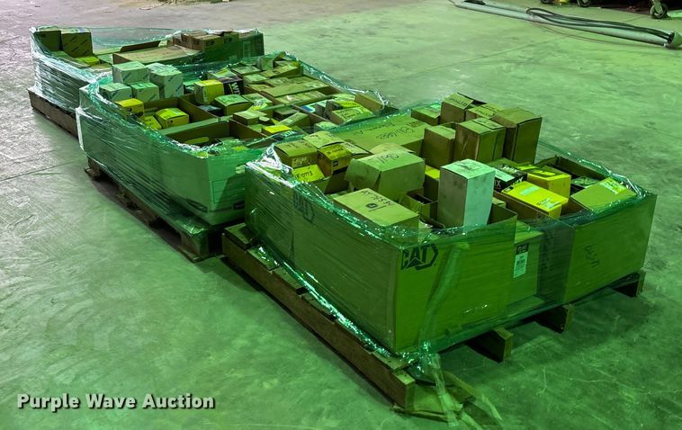 image for item EN5856 (3) pallets of filters