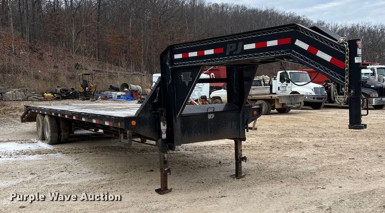image for item EN5872 2016 PJTM equipment trailer
