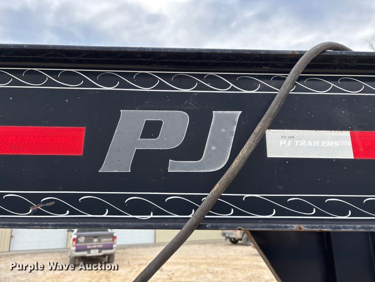 image for item EN5872 2016 PJTM equipment trailer