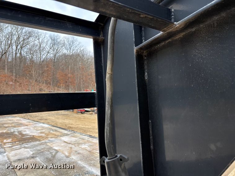 image for item EN5872 2016 PJTM equipment trailer