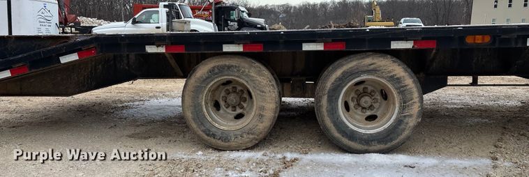 image for item EN5872 2016 PJTM equipment trailer