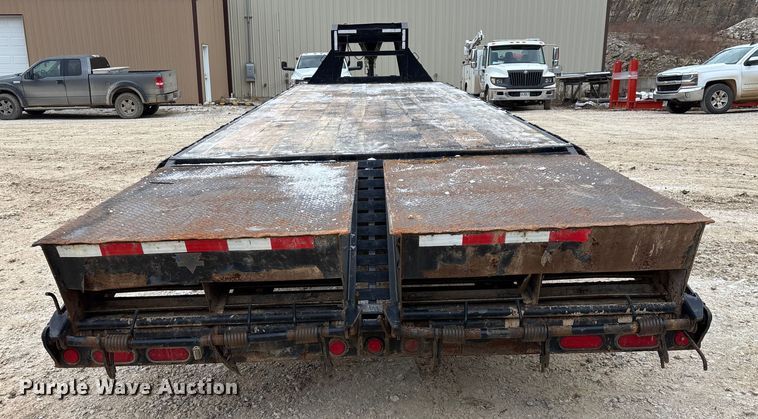 image for item EN5872 2016 PJTM equipment trailer