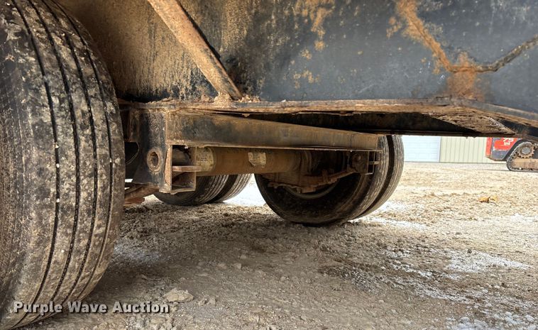 image for item EN5872 2016 PJTM equipment trailer