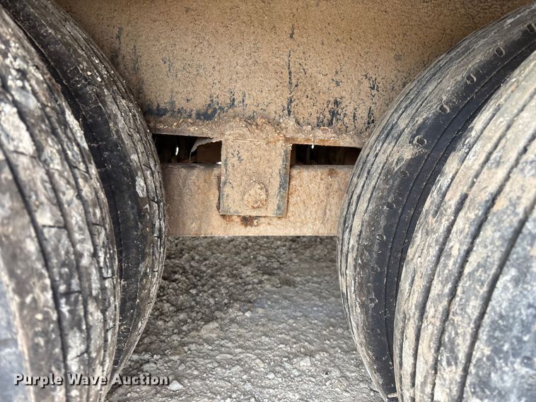 image for item EN5872 2016 PJTM equipment trailer