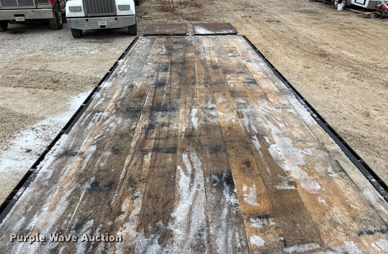 image for item EN5872 2016 PJTM equipment trailer