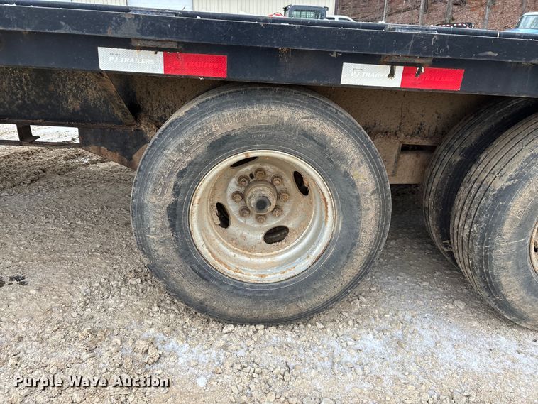 image for item EN5872 2016 PJTM equipment trailer