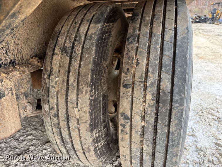 image for item EN5872 2016 PJTM equipment trailer